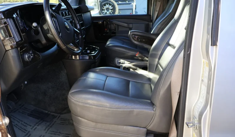 
								2017 Chevrolet Express Explorer Limited SE Conversion Van full									