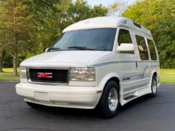 
										1995 GMC Safari AWD Conversion Van full									