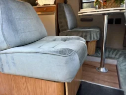 
										1996 Roadtrek 190 Versatile B3500  full									