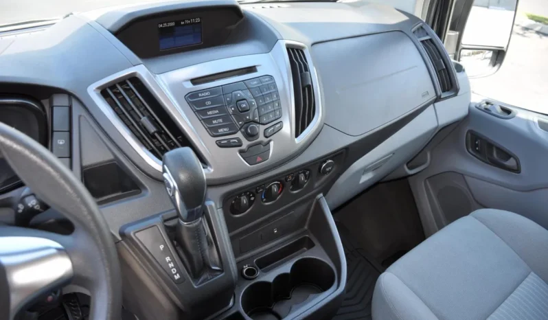 
								2016 Ford Transit 350 XLT 15-Passenger Wagon full									