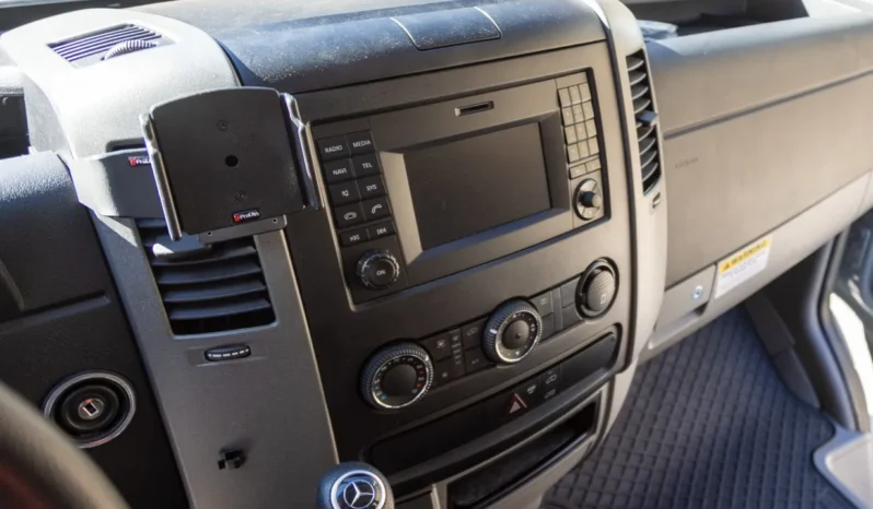 
								2018 Mercedes-Benz Sprinter Sportsmobile Camper full									