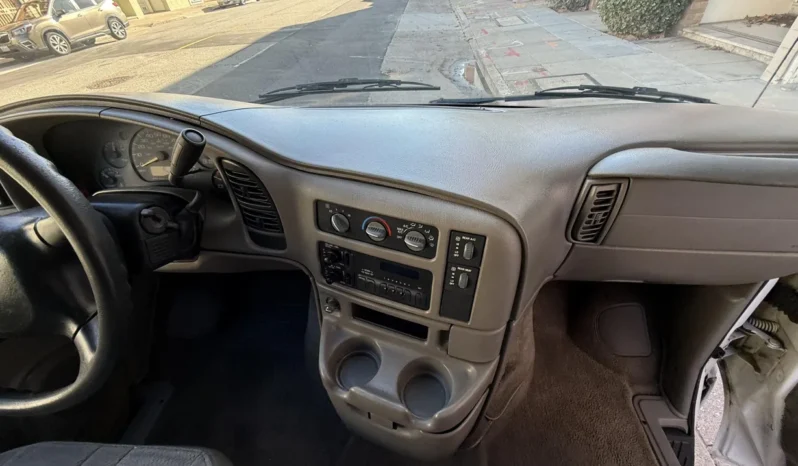 
								2000 Chevrolet Astro AWD full									