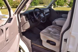 
										2001 Winnebago Rialta Volkswagen EuroVan full									