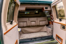 
										1994 Ford E-150 Econoline Starcraft Conversion Van full									