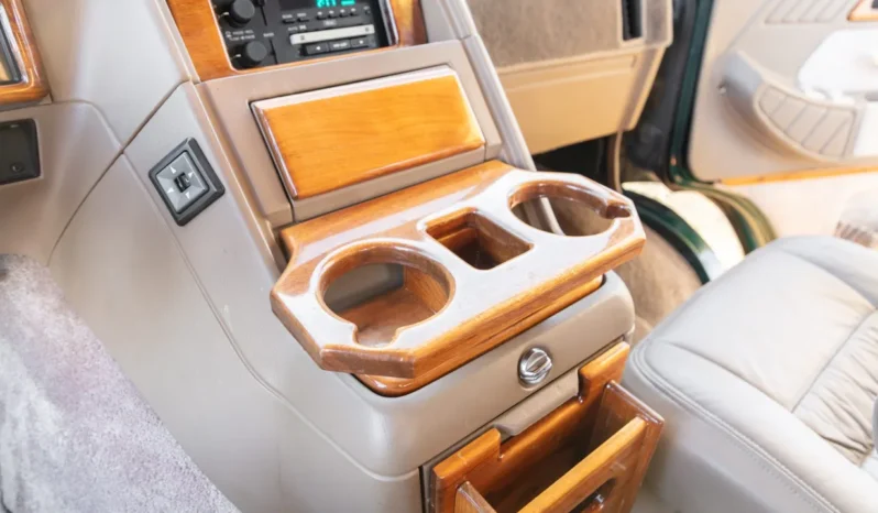 
								1995 Chevrolet G20 Conversion Van full									