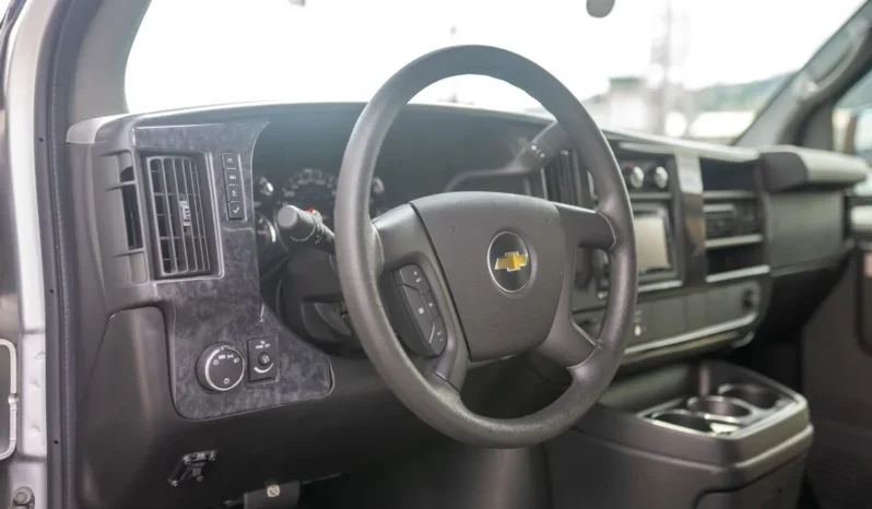 
								2010 Chevrolet Express 3500 Airstream Avenue Class B Coach full									