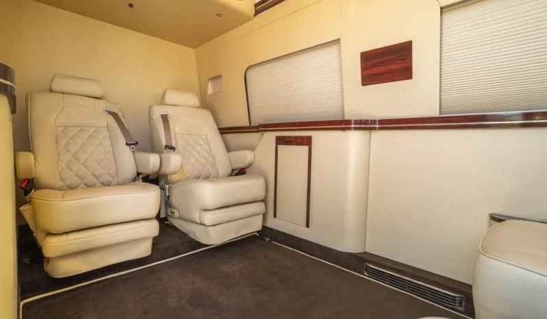
								2012 Mercedes-Benz Sprinter 2500 Executive Coach full									