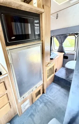 
										1995 Chevrolet G30 RV Conversion by Coachmen Vans full									
