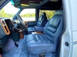 
										1995 GMC Safari AWD Conversion Van full									