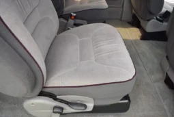 
										1997 Ford E-350 Club Wagon Chateau 7.3L Power Stroke full									