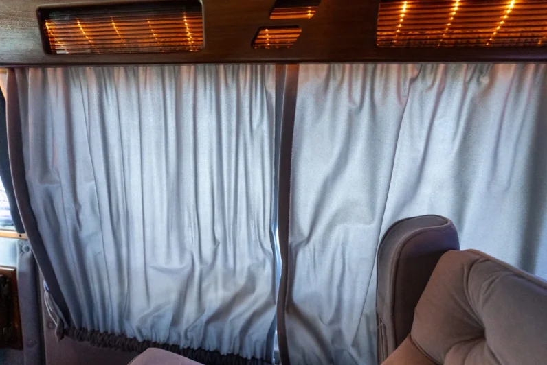 
								1991 GMC Vandura 2500 Starcraft Conversion Van full									