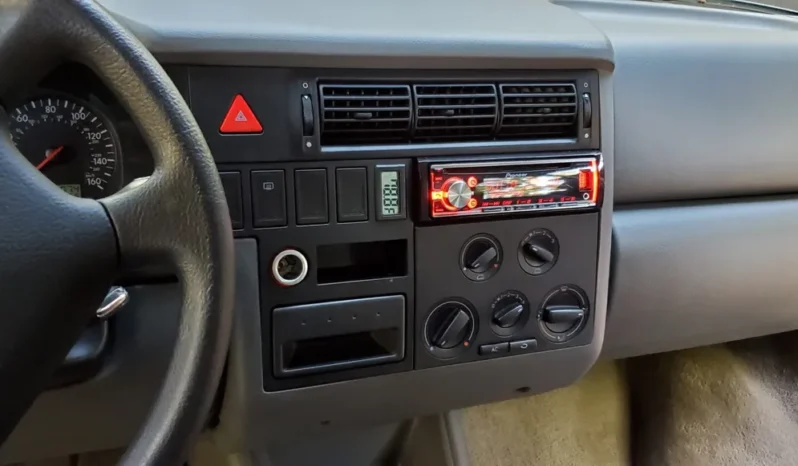 
								2002 Volkswagen Eurovan Camper full									