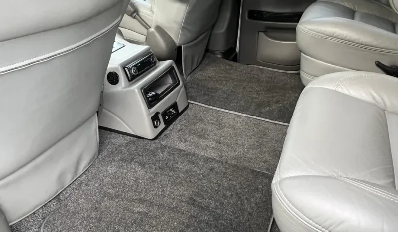 
								2010 Chevrolet Express Explorer Limited SE Conversion Van full									