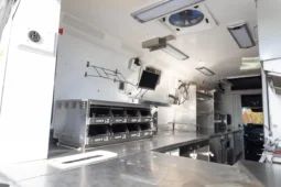 
										2021 Mercedes-Benz Sprinter 4500 Mobile Kitchen full									