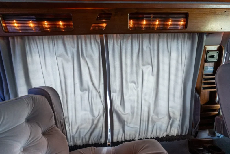
								1991 GMC Vandura 2500 Starcraft Conversion Van full									
