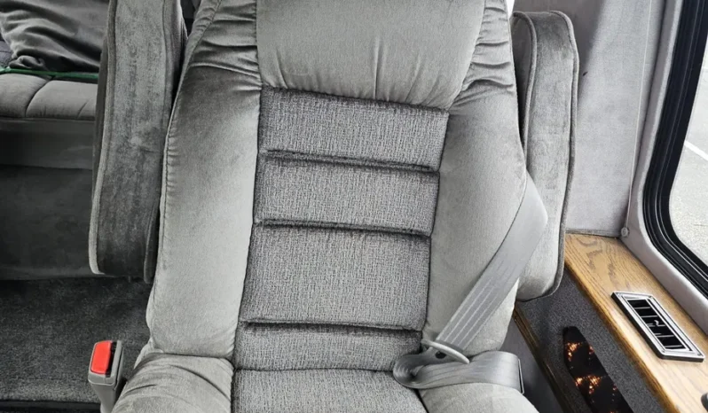 
								2001 Dodge Ram 1500 DMC Conversion Van full									