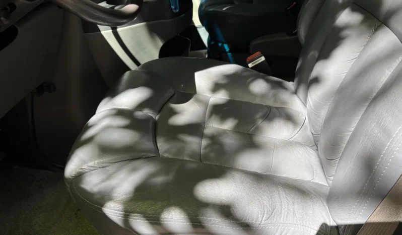 
								2007 Ford E-250 Super Duty Luxury Conversion Van full									
