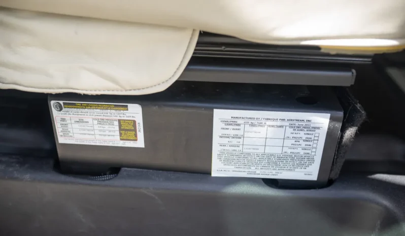 
								2010 Chevrolet Express 3500 Airstream Avenue Class B Coach full									