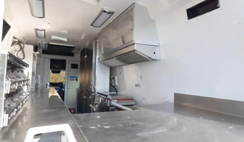 
								2021 Mercedes-Benz Sprinter 4500 Mobile Kitchen full									