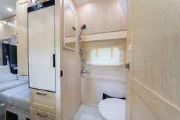 
										2021 Pleasure-Way Ontour 2.0 Class B Motorhome full									