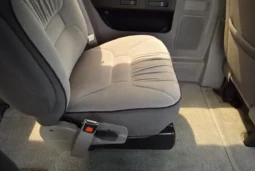 
										1997 Ford E-350 Club Wagon Chateau 7.3L Power Stroke full									