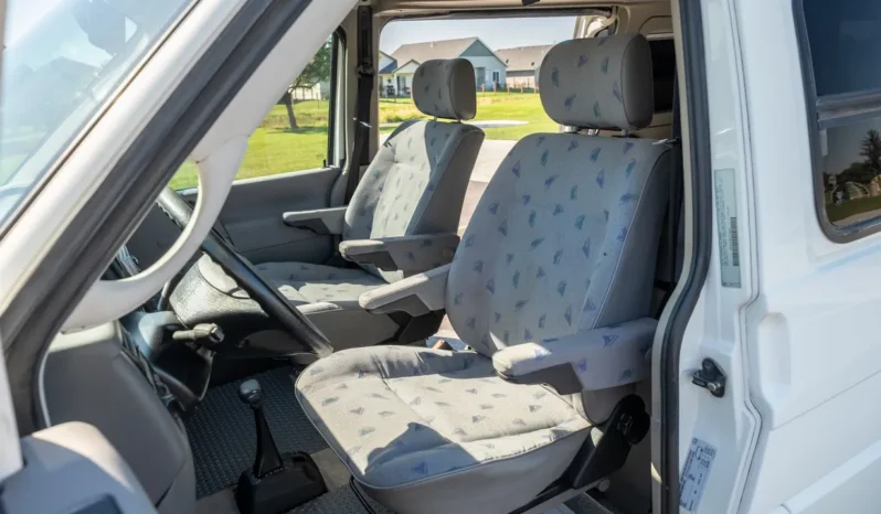 
								1997 Volkswagen EuroVan Winnebago Industries Camper full									