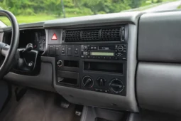 
										2003 Volkswagen EuroVan Westfalia MV Weekender Pop-Top Camper full									