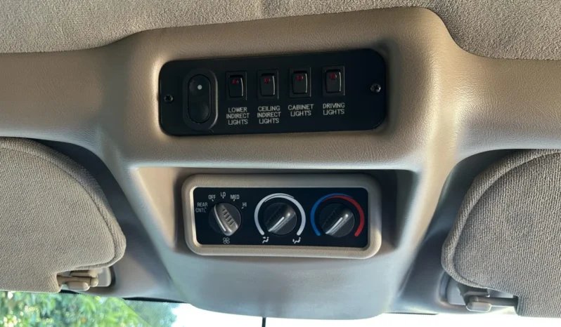 
								2007 Chevrolet Express Explorer Limited SE Conversion Van full									