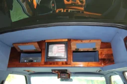 
										1995 GMC Safari AWD Conversion Van full									