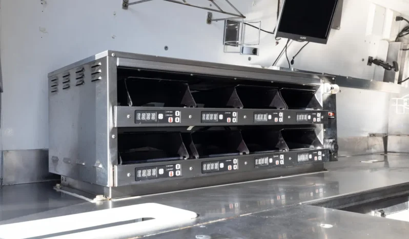 
								2021 Mercedes-Benz Sprinter 4500 Mobile Kitchen full									