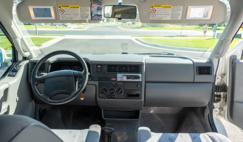 
								1997 Volkswagen EuroVan Winnebago Industries Camper full									