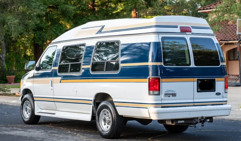 
								1998 Ford Econoline E-350 Power Stroke Conversion Van full									