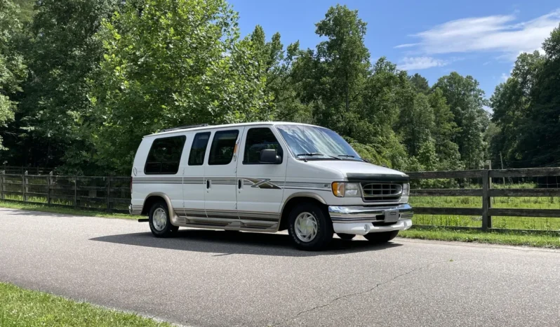
								1999 Ford Econoline E-150 Sherrod Conversion Van full									