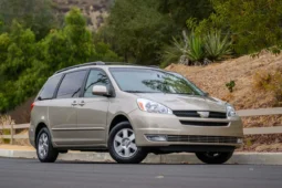 
										2004 Toyota Sienna XLE full									
