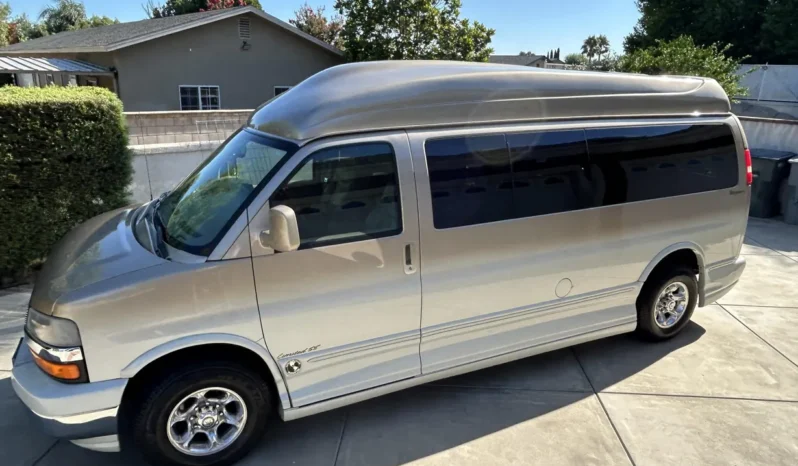 
								2007 Chevrolet Express Explorer Limited SE Conversion Van full									