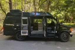 
										2007 Ford E-250 Super Duty Luxury Conversion Van full									