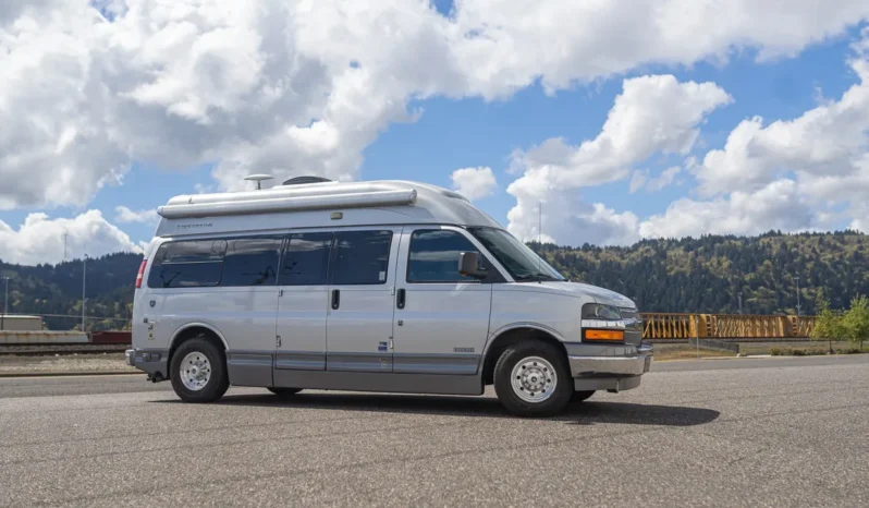 
								2010 Chevrolet Express 3500 Airstream Avenue Class B Coach full									