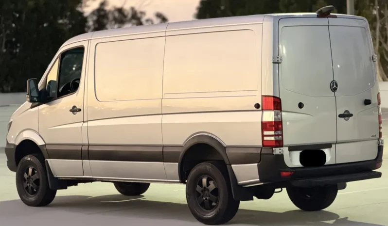 
								2015 Mercedes-Benz Sprinter 2500 4×4 Cargo Van full									