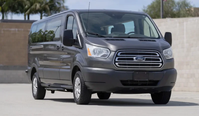 
								2016 Ford Transit 350 XLT 15-Passenger Wagon full									