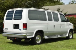 
										1997 Ford E-350 Club Wagon Chateau 7.3L Power Stroke full									