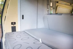 
										2001 Volkswagen EuroVan Winnebago Camper full									