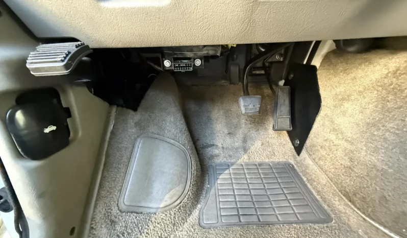 
								2000 Chevrolet Astro AWD full									