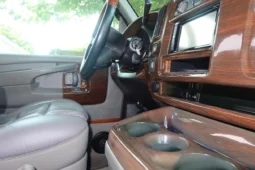 
										2004 GMC Savana 1500 Explorer Limited S Conversion Van full									