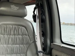 
										2006 Chevrolet Express Southern Comfort Conversion Van full									