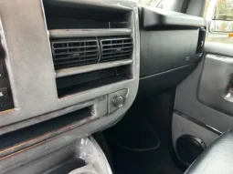 
										2008 GMC Savana 1500 AWD Conversion Van full									