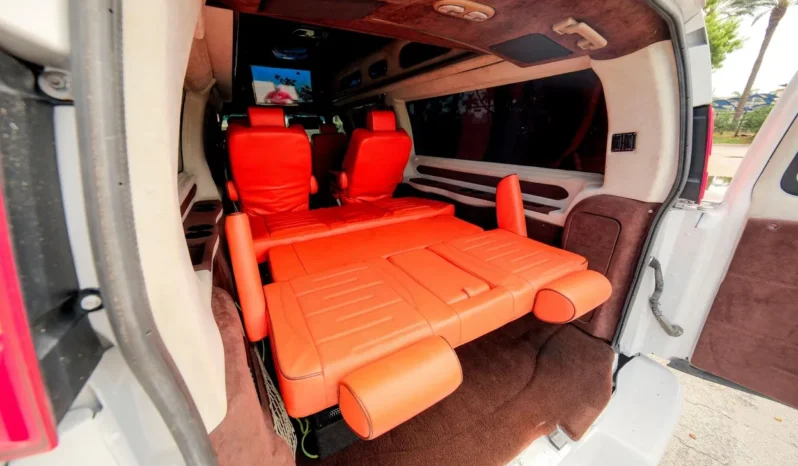 
								2013 GMC Savana G2500 Explorer Conversion Van full									