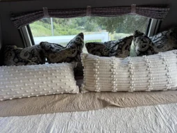 
										1996 Roadtrek 190 Versatile B3500  full									