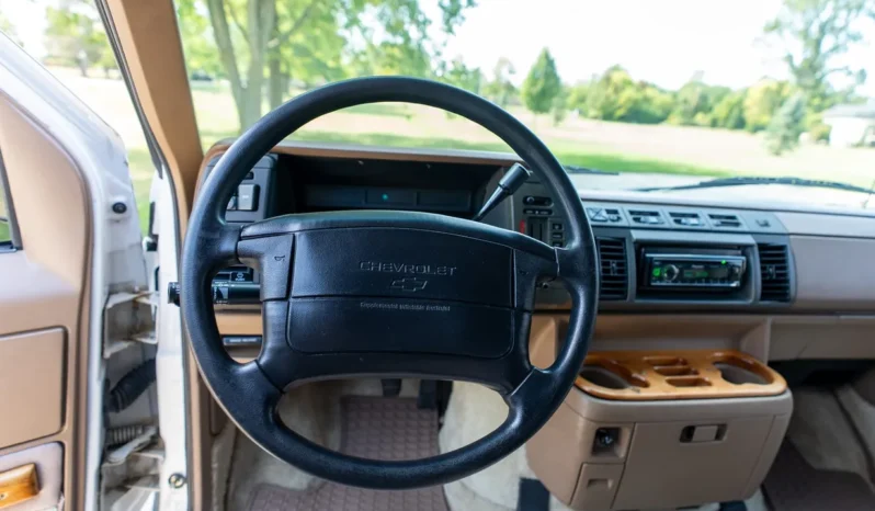 
								1994 Chevrolet Astro EXT Conversion Van full									