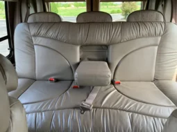 
										2001 Ford Econoline E-350 Super Duty Waldoch Conversion Van full									