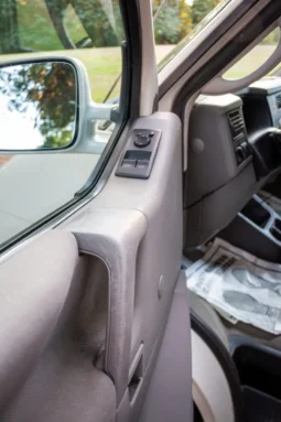 
										2001 Volkswagen EuroVan Winnebago Camper full									